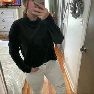 Banana Republic Factory Velvet Mock Neck Longsleeve |‎ Size Medium cotton blend